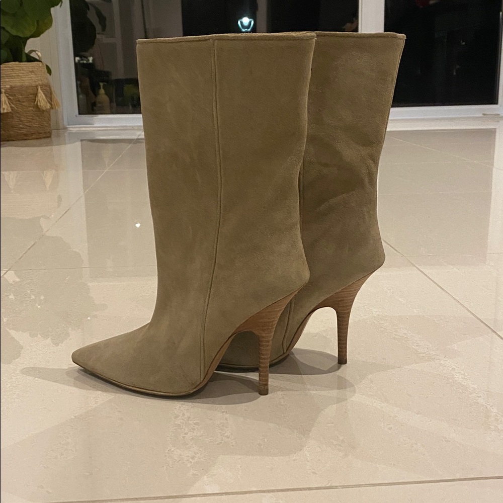 Yeezy Season 5 neutral suede boots